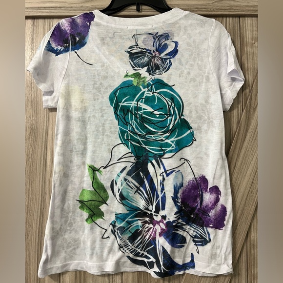 B.L.E.U. Short sleeve Knit Top with Beads SZ PM - Picture 3 of 7